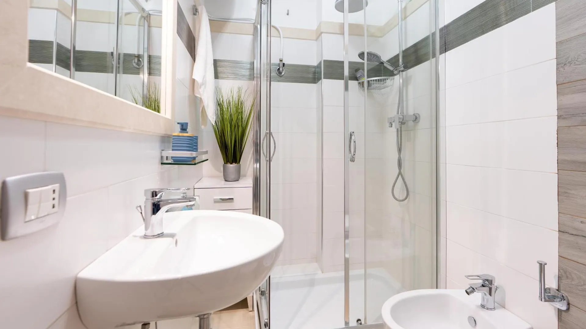 بوزالو Madagi Beachfront Apartments شقة فندقية